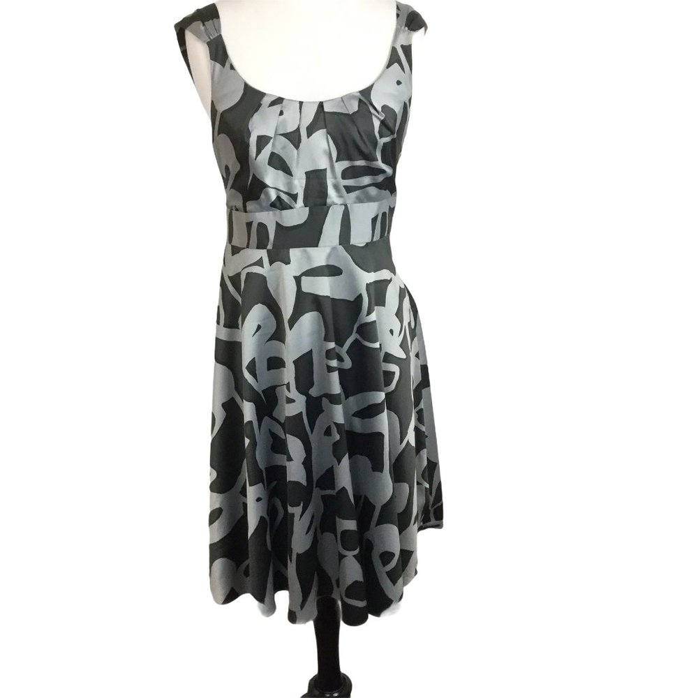 The Limited Silver/Gray‎ patterned party dress SZ 4